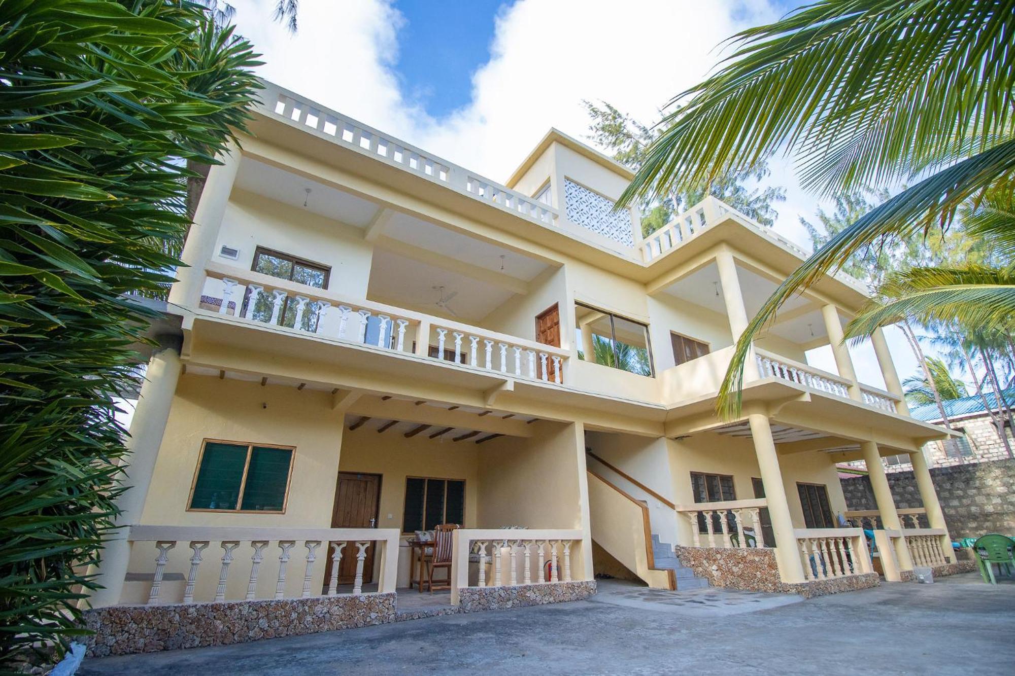 Watamu Gk Palms Hotel Exterior photo