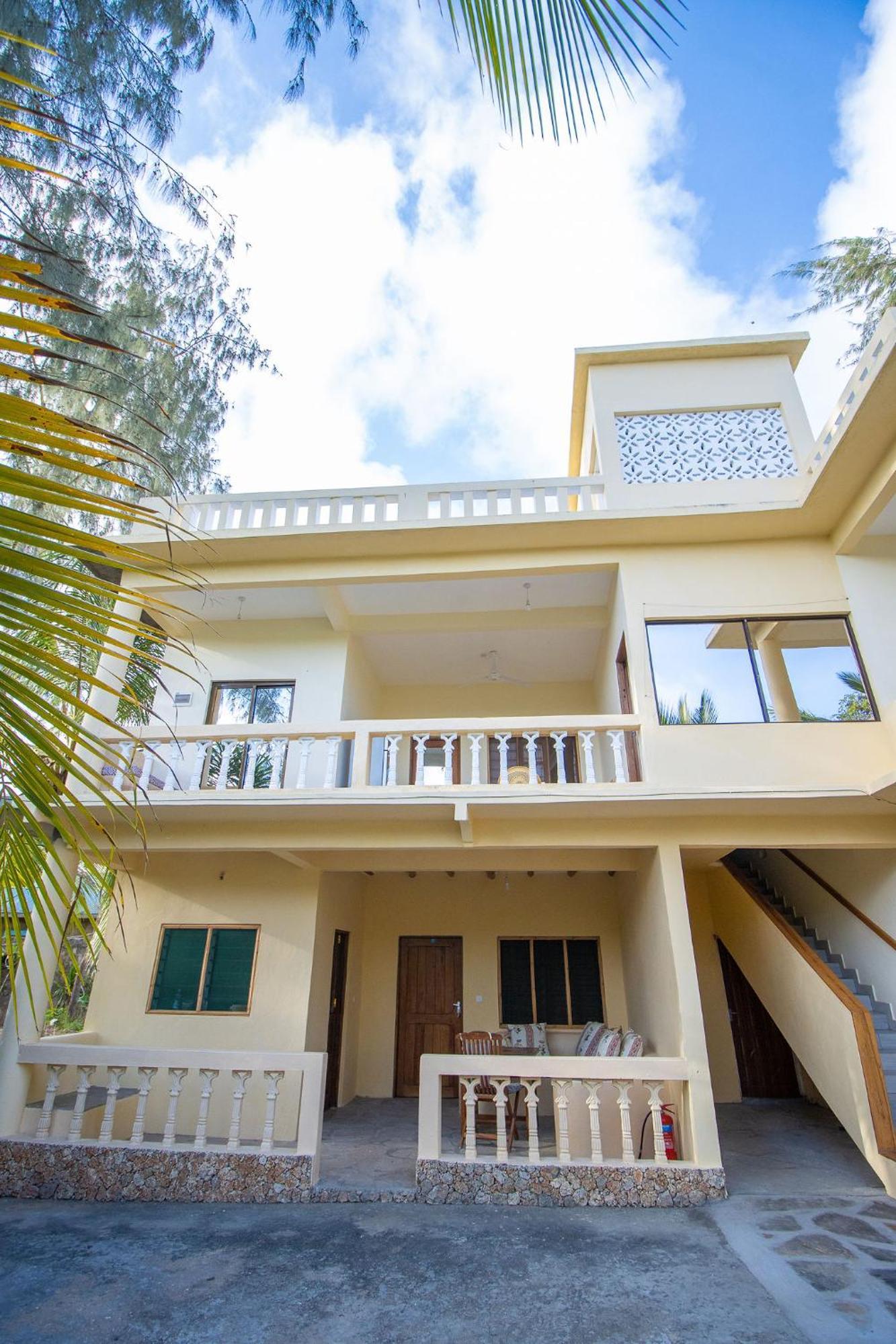 Watamu Gk Palms Hotel Exterior photo